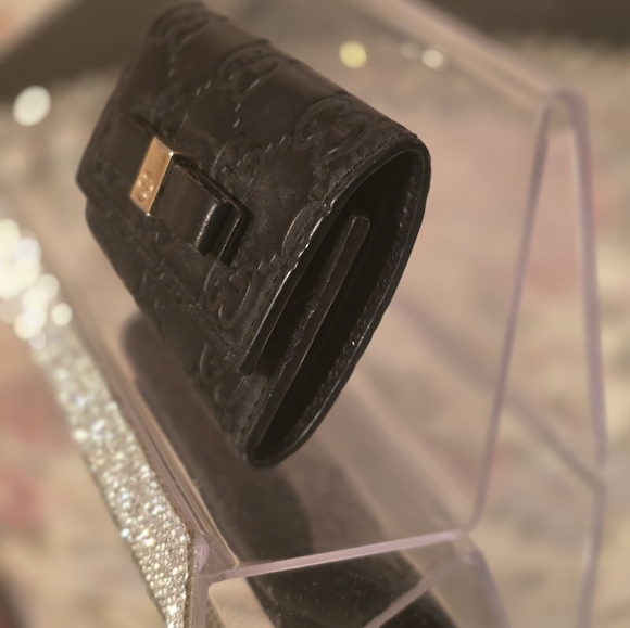 Gucci KEYCASE (FREE)GIVEAWAY ITEM - Picture 9 of 11